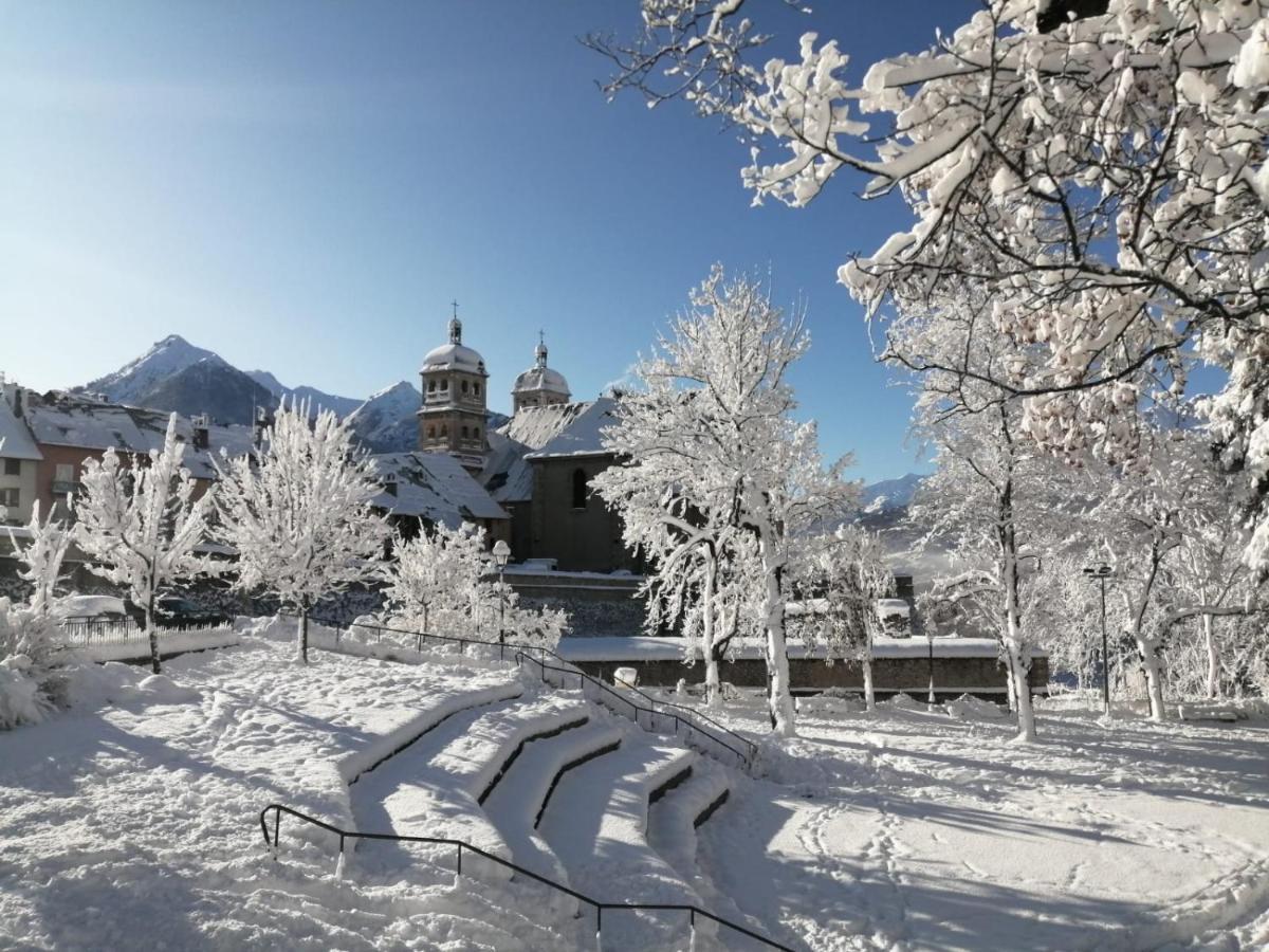 A Deux Pas ... Apartment Briancon  Bagian luar foto